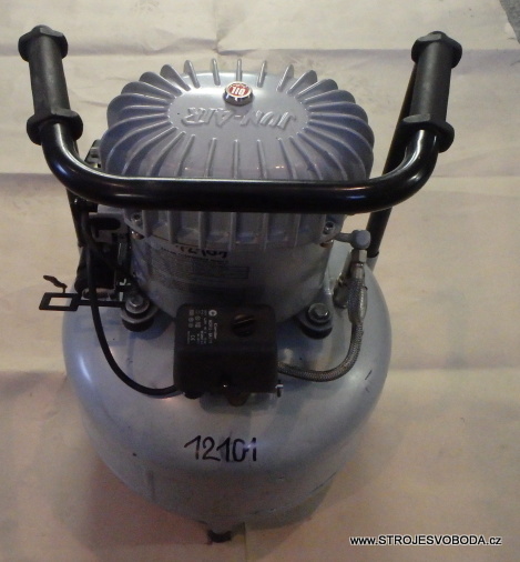 Kompresor JUN-AIR MODEL 6 (12101 (2).JPG)